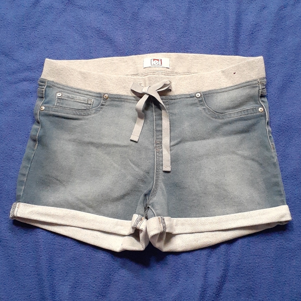 l.e.i. shorts